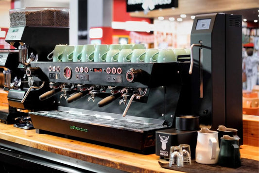 5 ways tech can help cafes overcome staff shortages