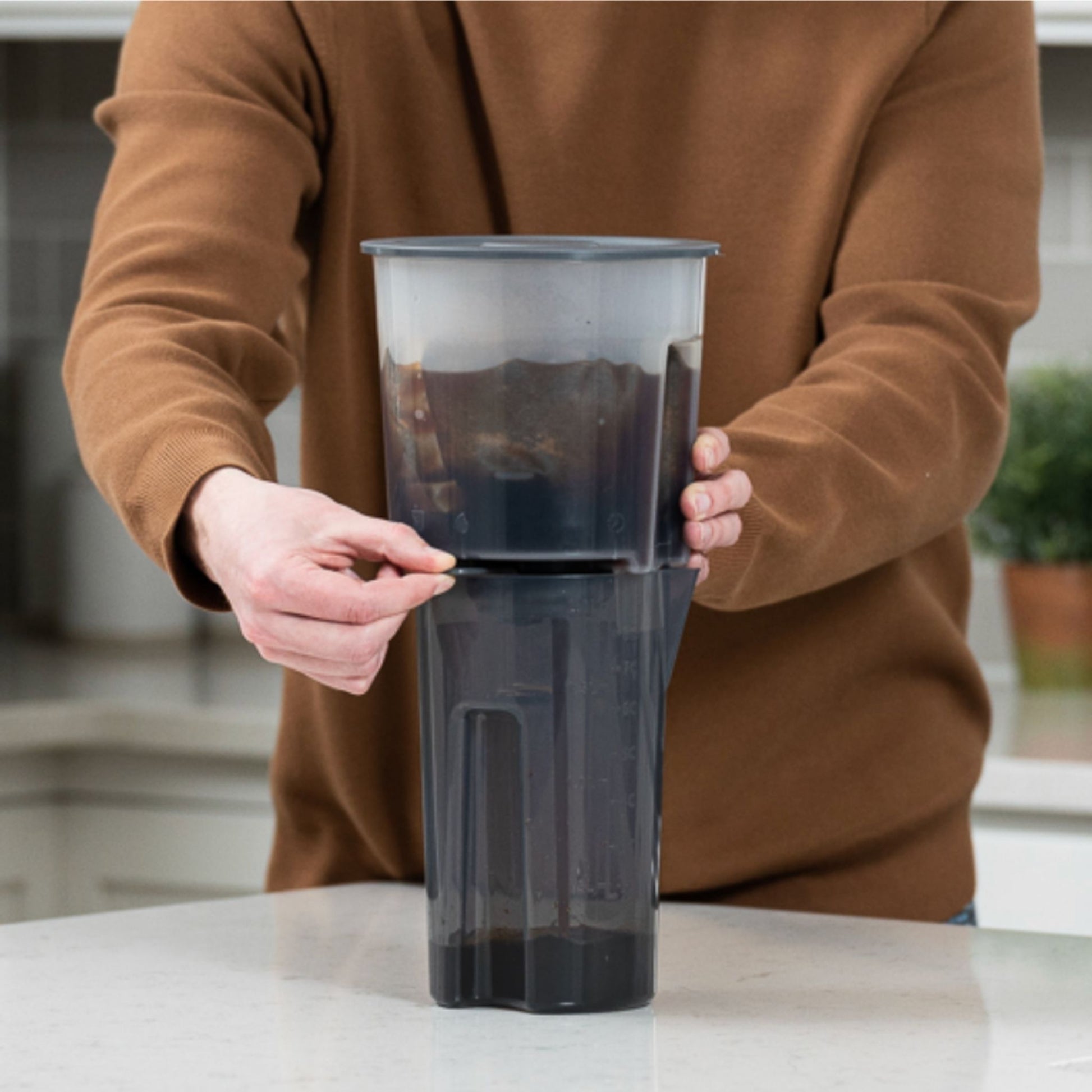 This kit includes the Toddy Essential Brewer, 3 paper filter bags and a 250g Bag of the Seven Miles Cold Brew Summer Blend - everything you need to get started making delicious Cold Brew Coffee.